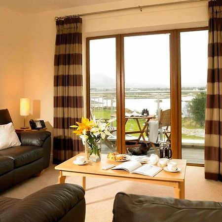 Golden'S Cove Apartments At Sneem Hotel Zewnętrze zdjęcie